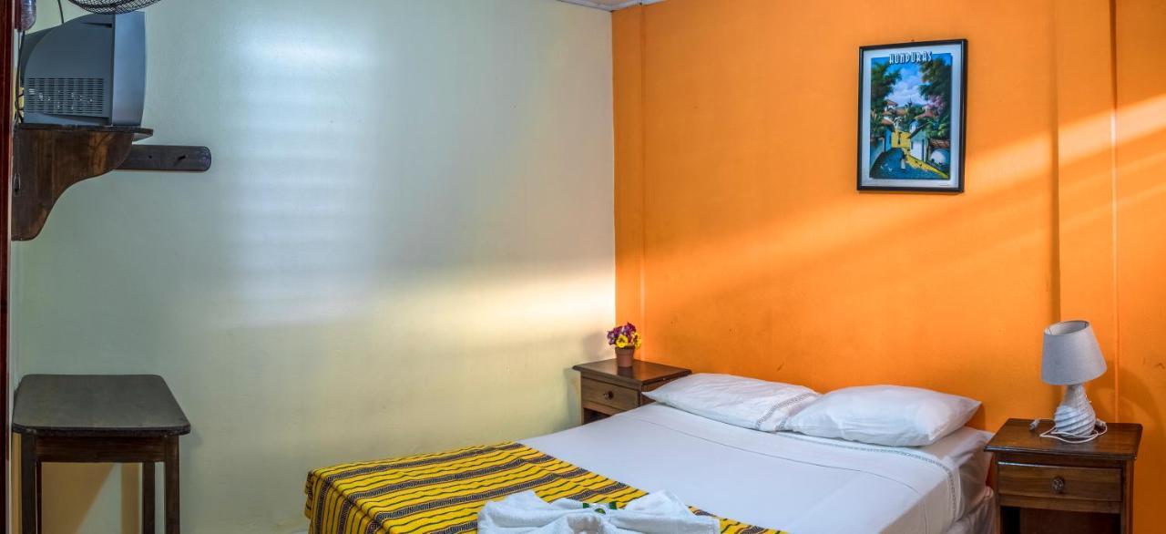 Berakah B&B- Central Park Copán 外观 照片